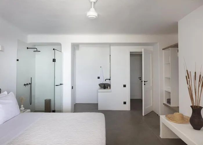 Agapi, 2 Min Walk To The & Heated Pool, By Red Windmill