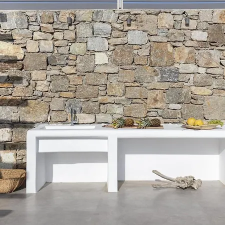 Agapi, 2 Min Walk To The & Heated Pool, By Red Windmill 别墅