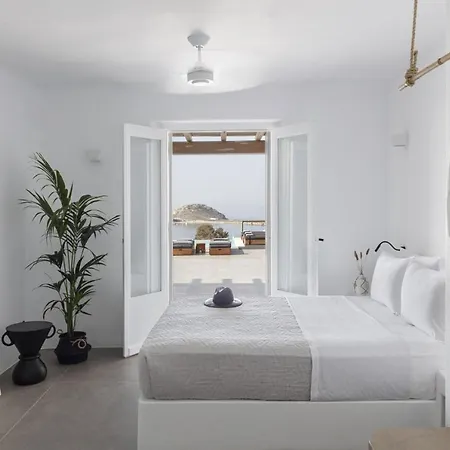 别墅 Agapi, 2 Min Walk To The & Heated Pool, By Red Windmill 卡拉法蒂斯