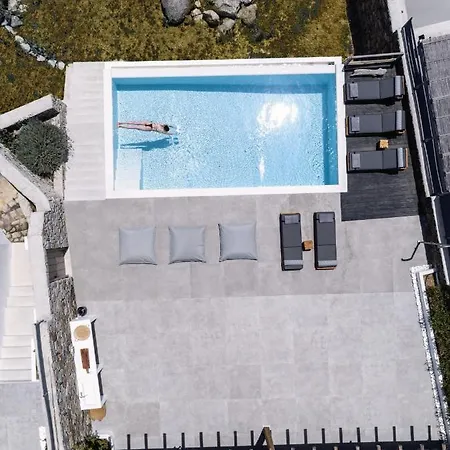 Agapi, 2 Min Walk To The & Heated Pool, By Red Windmill 别墅