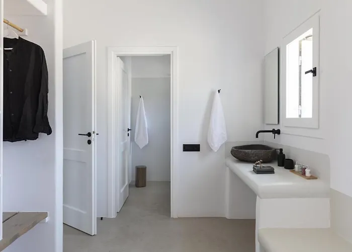 Βίλα Agapi, 2 Min Walk To The & Heated Pool, By Red Windmill Καλαφάτη