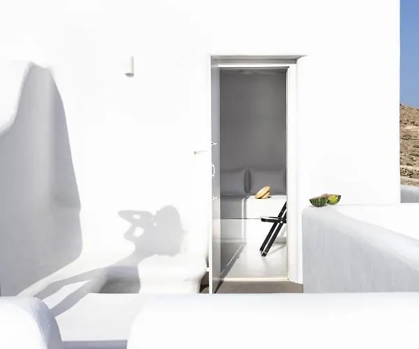 Agapi, 2 Min Walk To The & Heated Pool, By Red Windmill Villa